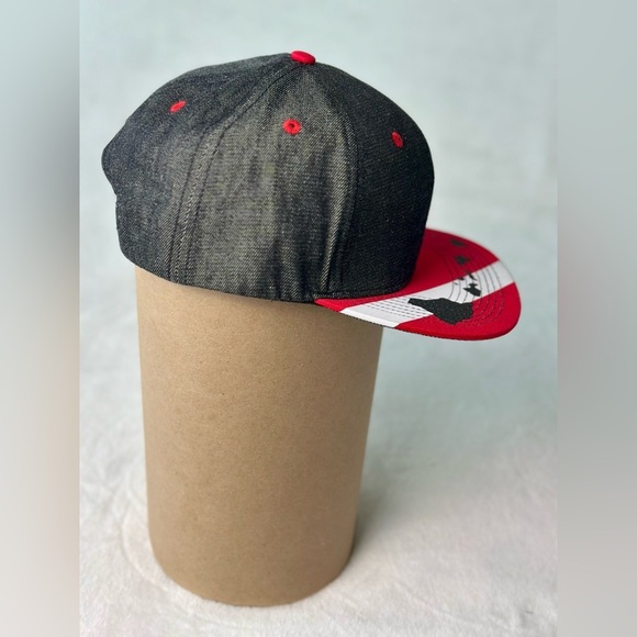 Double Portion Supply Adjustable SnapBack Hawaiian Hat - Picture 2 of 6